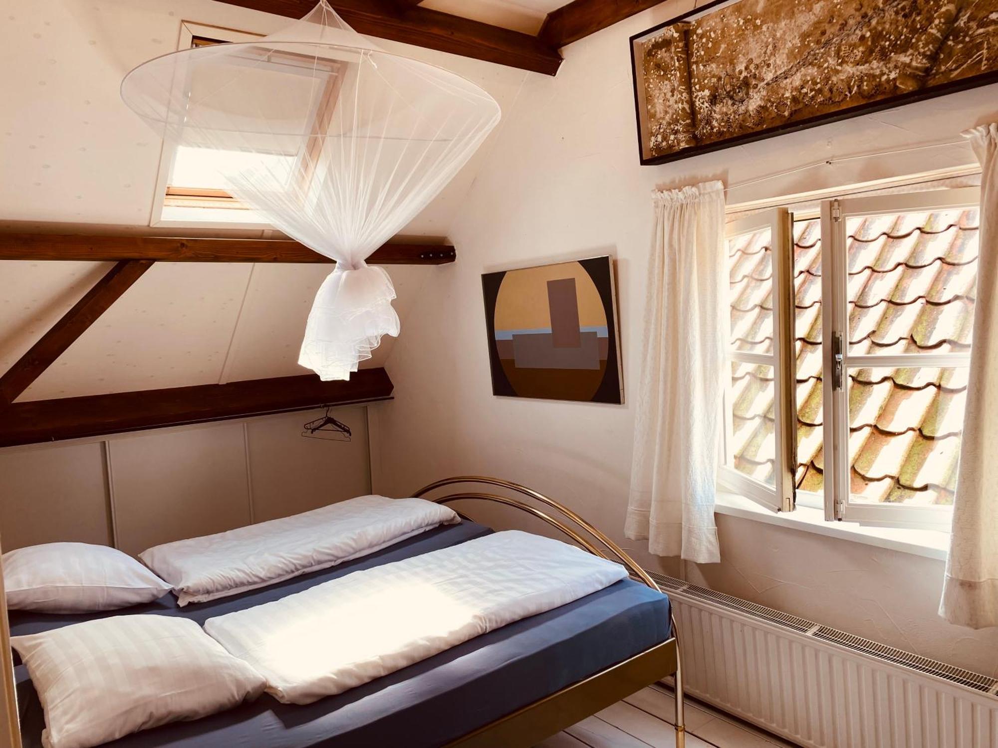 Vakantie Appartement Goedereede Let Op De Badkamer Moet Met Andere Gasten Gedeeld Worden Kültér fotó